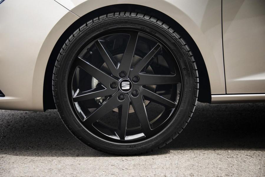  Seat Ibiza 30th Anniversary Limited Edition 2014 года  (фото 4 из 9)